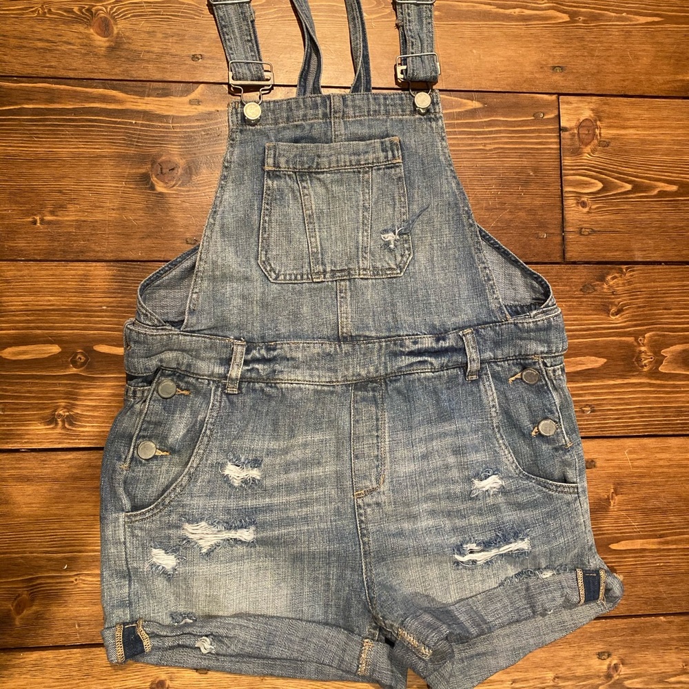 Jean Shorts overalls size 28